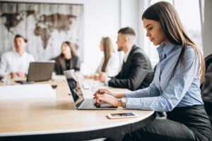 Grupo de pessoas no trabalho